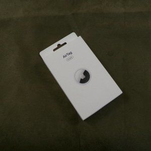 Brand New Authentic Apple AirTag 4 Pack